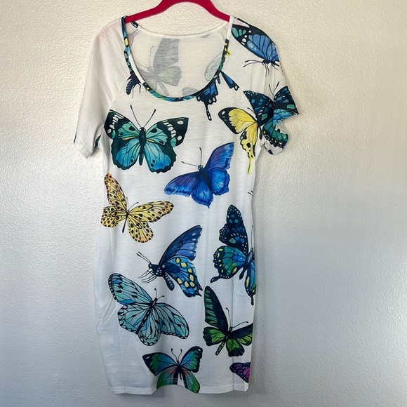 NWOT Amazon Mini Butterfly Tshirt Dress with Pockets sz M/L - Picture 1 of 5